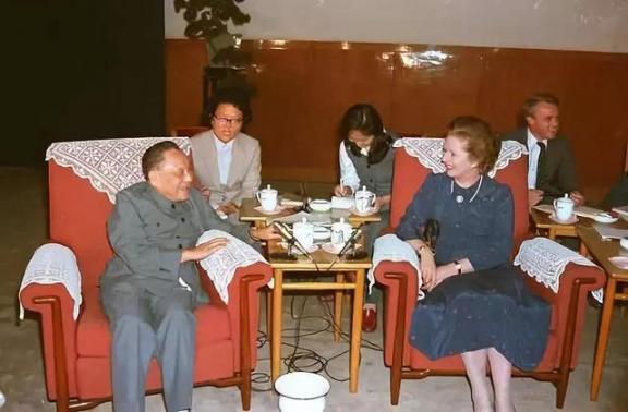 中国人的肺为什么那么脆弱？  吸烟罩 中国人民网站 中国好人榜投票 刘德华中国人歌词 gmarket中国 肺癌患者能活多久 肺癌晚期偏方 中国黄石 中国人口数量2013 肺癌的早期症状图片 第3张
