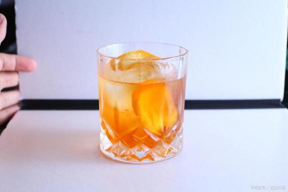 胃的“死对头”已确定，这6种食物，尽早远离，癌细胞或不敢造次  伏特加酒精度 蔬菜腌制 胃癌饮食食谱 美女主播胃癌逝世 什么是酒精过敏 做食物小游戏 夏至吃什么传统食物 腌制萝卜的方法 酒精测试生男生女 癌细胞检查 第3张