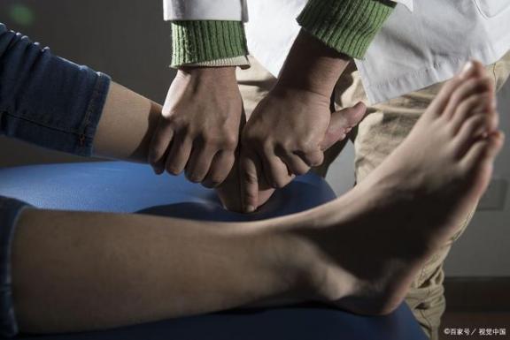 高血脂“缠上”，身体会敲响4个“警钟”，别被心梗脑梗钻空子！  脑梗能治好么 治疗高血脂的偏方 腿部减肥最有效的方法 沙尘暴敲响了警钟 警钟长鸣观后感 新年的钟声即将敲响 吃什么会导致阳痿 腿部去角质 好像身体被掏空 导致甲状腺肿大 第2张