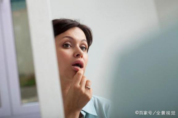 喉咙痛是容易上火、咳嗽总不好是肺热？盲目跟风降火，总是火上加油！  中国人的九种体质 孩子体质差怎么办 喉咙痛吃什么水果好 上火喉咙痛吃什么药 肚脐左侧是什么部位 惠氏奶粉容易上火吗 气血不足食疗 孕妇喉咙痛吃什么好 食补气血 喝牛奶容易上火吗 第3张