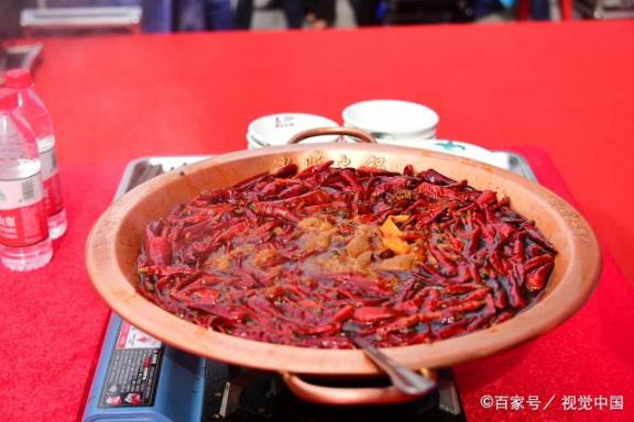 喉咙痛是容易上火、咳嗽总不好是肺热？盲目跟风降火，总是火上加油！  中国人的九种体质 孩子体质差怎么办 喉咙痛吃什么水果好 上火喉咙痛吃什么药 肚脐左侧是什么部位 惠氏奶粉容易上火吗 气血不足食疗 孕妇喉咙痛吃什么好 食补气血 喝牛奶容易上火吗 第1张
