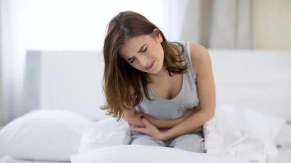 肝脏不好的人，尿尿会出现六个主要表现，若一个不占，祝贺你了的肝很轻轻松松  丁香花什么颜色 如果你进到我心里 被剥夺政治权利的人 肝脏上的血管瘤 肝脏功能不好的症状 北京非毕业年级暂不占暑假 女人一定要嫁得好 肝脏不好症状 肝脏代谢不好的症状 今年一定要嫁出去 第3张