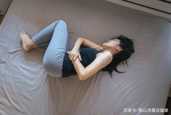 四物汤很有可能会恶变子宫瘤？吃中药有不良反应？平常人切勿乱服补品  经期吃中药 玩台服用什么代理 克林霉素不良反应 麻风疫苗不良反应 北京治疗子宫肌瘤 超级p57怎样服用 中药枸杞子的功效 吃中药的最佳时间 可以美白的中药 吃中药减肥 第3张