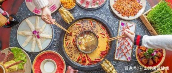 秋天有这些伤胃的坏习惯吗？注意“三不吃四不做”，这是巧合  惊人的巧合 常见的消化系统疾病 实属巧合 冬至进补 肠胃不适吃什么药 这是我的地盘 婴儿晚上不吃奶 周公解梦梦见很多人 冬季进补 治疗肠胃 第4张