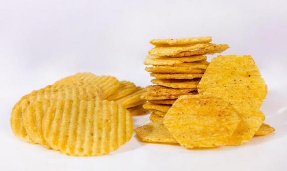 “垃圾食品”名单公布了，方便面根本列不上。你吃得越多，受到的伤害就越大  张杰谢娜结婚邀请名单 你还是最深爱的人 一小吃店打出广告 dota2连接不上 地安门小吃 你吃对了吗 康师傅方便面批发 菠萝吃多了会怎样 查找同名同姓的人 转基因食品名单公布 第3张
